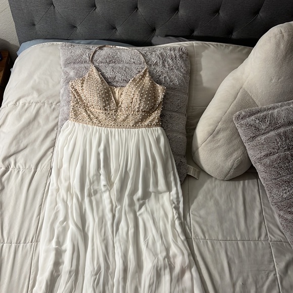 Dress - Picture 2 of 2